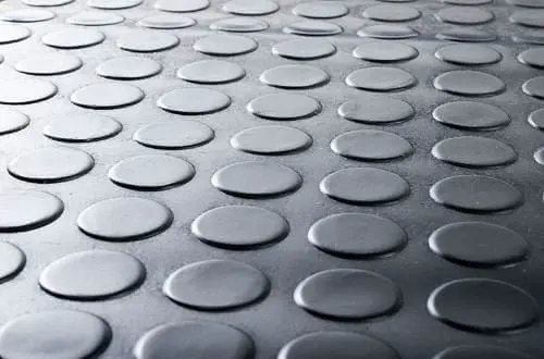 Rutschfester Gummiboden für sichere und funktionale Flächen