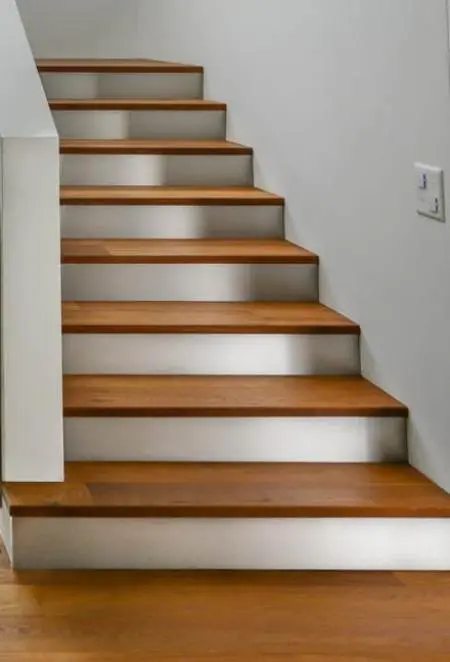 Individuelle Treppensysteme mit hochwertigen Bodenbelägen